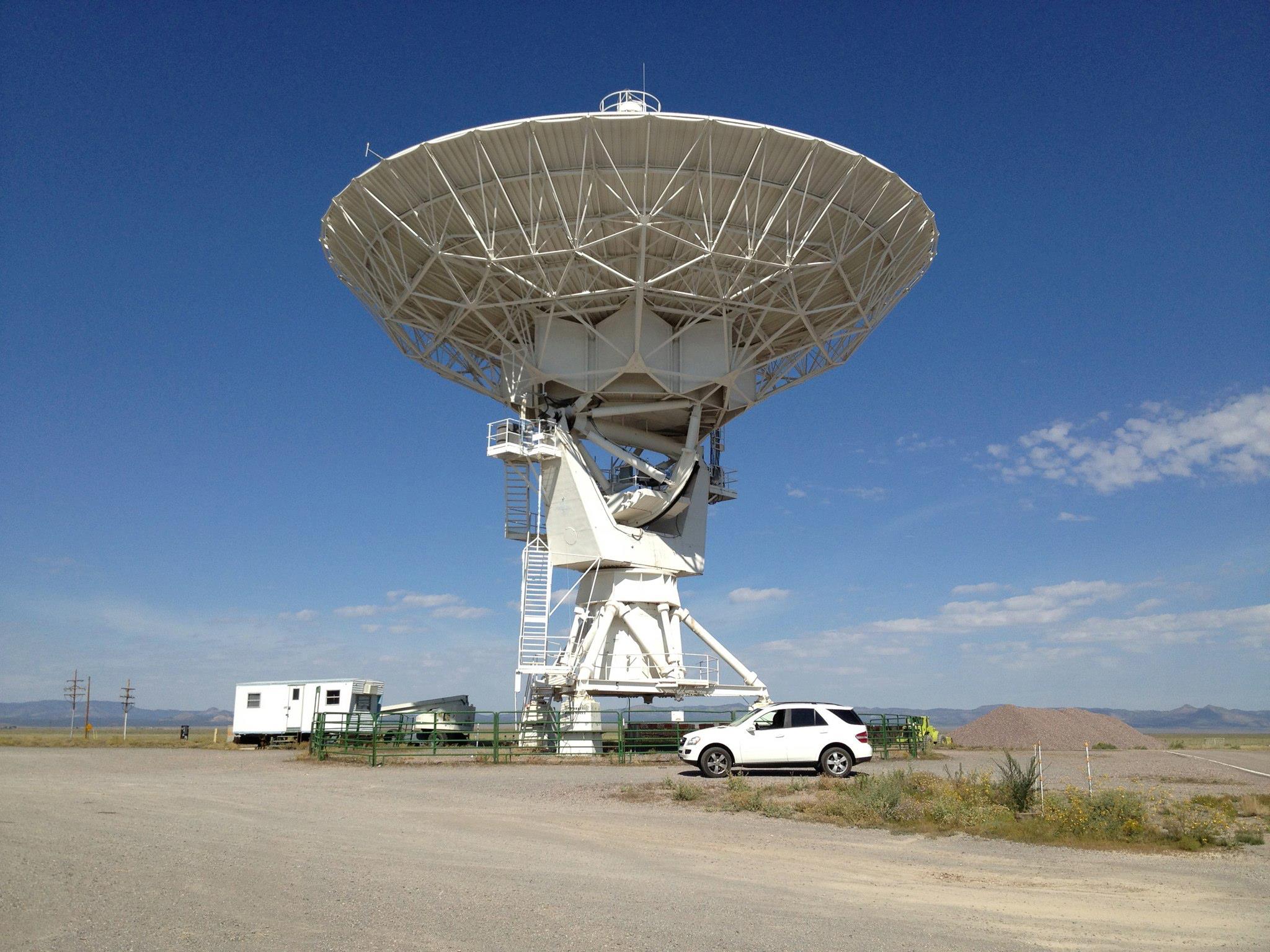 Antenna at the VLA.